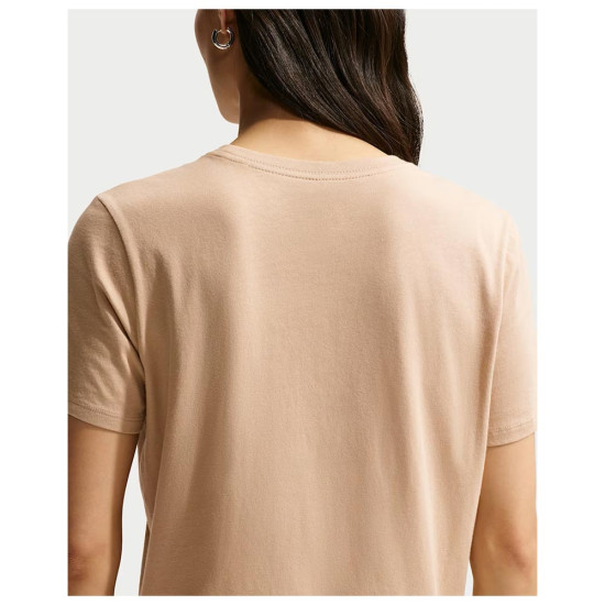 Nike Γυναικεία κοντομάνικη μπλούζα Sportswear Club Essentials T-Shirt